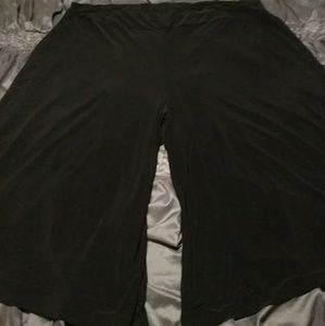 Plus size Capri wide leg goucho pant